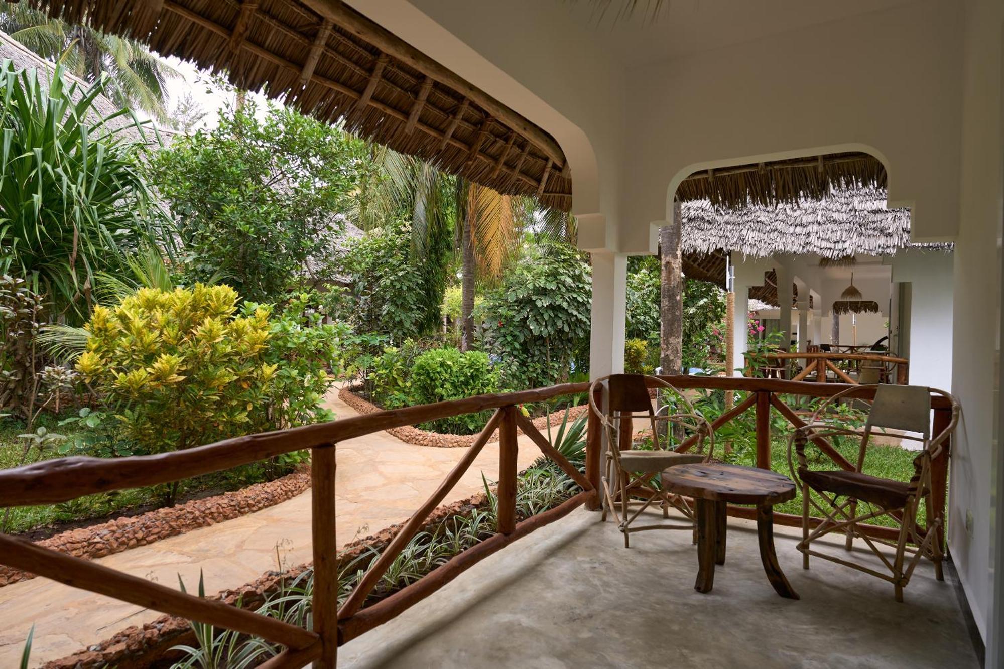 Hotel African
