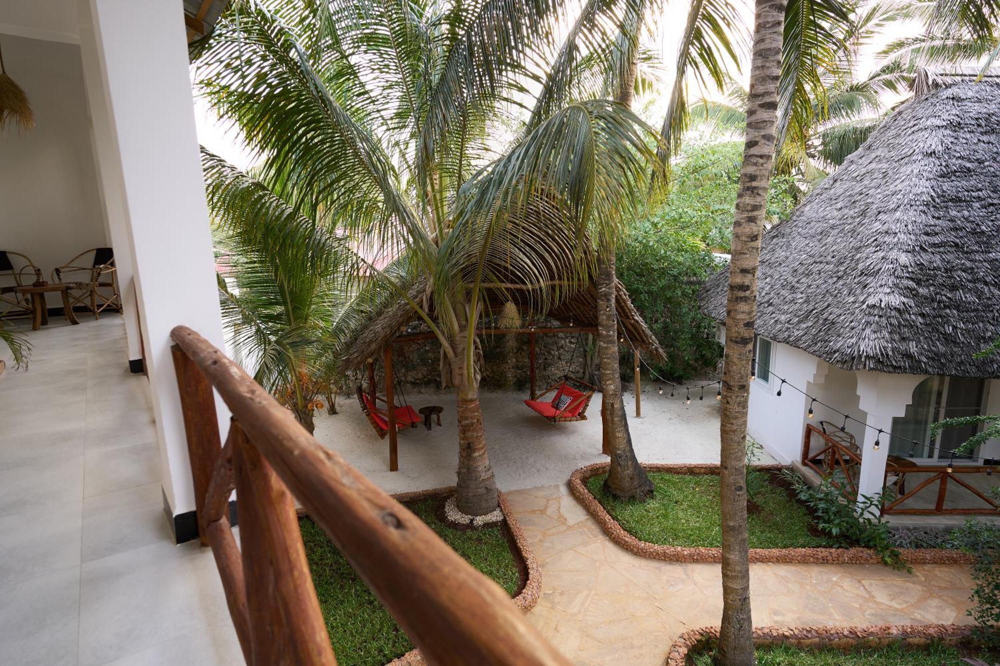 Hotel African